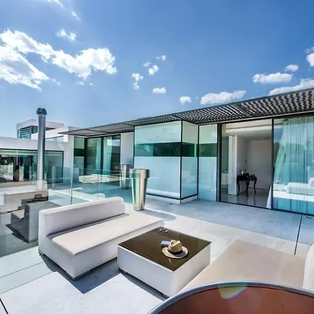 Orla Deluxe Luxury With Geo-thermal Swimming Pool Vila *