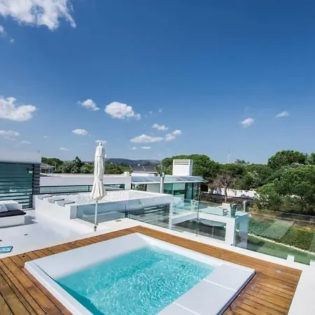 Orla Deluxe Luxury With Geo-thermal Swimming Pool Vila *
